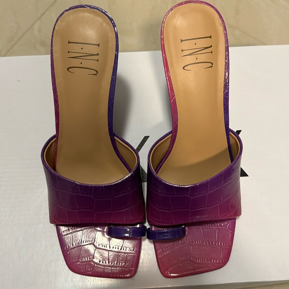 Size 6, I.N.C, brand new.